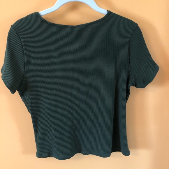 Green lace-up top - Picture 5 of 6